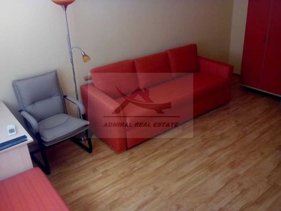 Дава се под наем Двустаен апартамент в Варна, Левски - 76 кв.м за 511 € - Снимка #2