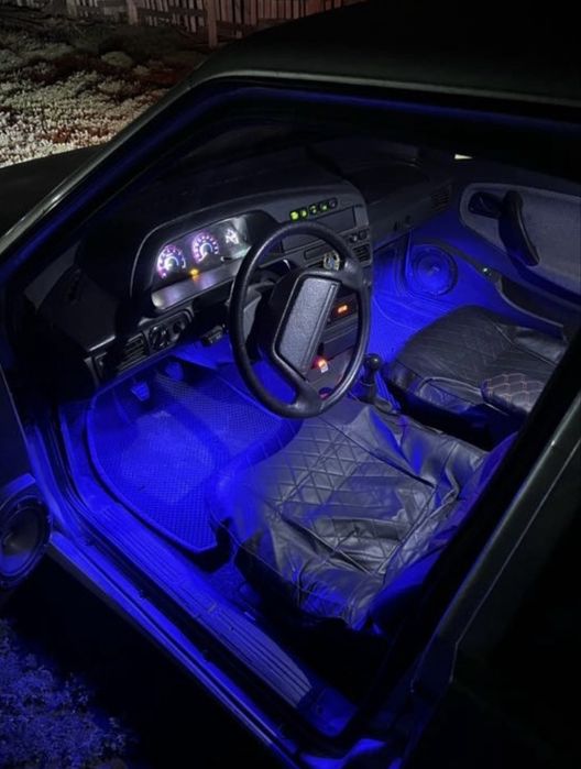 Подсветка ног салон авто
