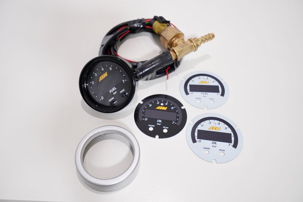 Ceas presiune ulei/benzina AEM X-Series 7BAR