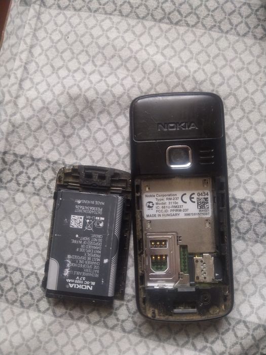 Кнопочный телефон Nokia