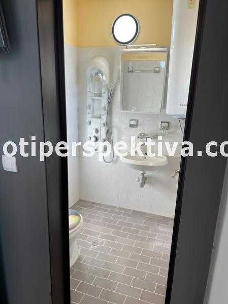 Продава се Тристаен апартамент в Пловдив, Кючук Париж - 158 кв.м за 988 €/кв.м - Снимка #15