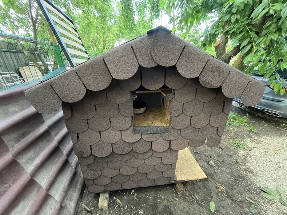 Pentru iubitorii de animale casuta izolata
