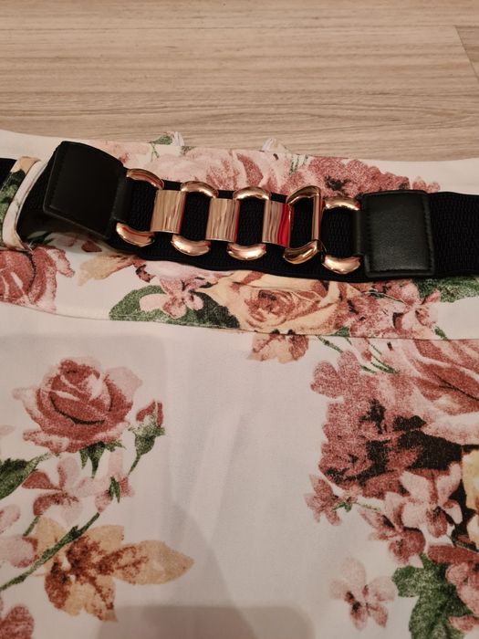 Fustă dama mar 38/40 la 50 lei Timișoara