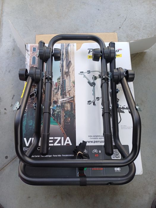 Продавам Багажник за колела Peruzzo Venezia 388 Steel за 3 велосипеда