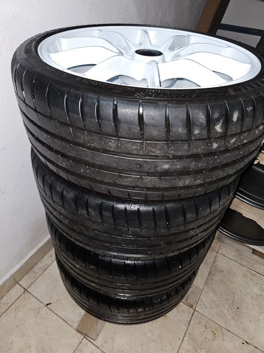 Jante OZ Racing 19"   5 x 108     ET 42