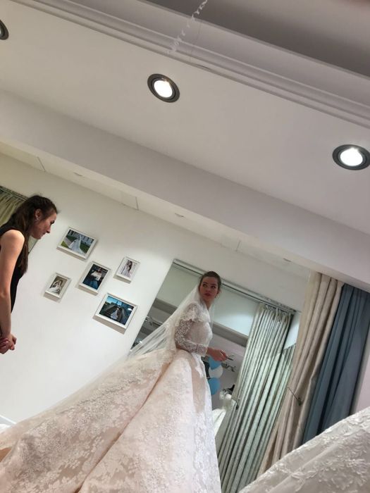 Шикарное свадебное платье ( Италия)