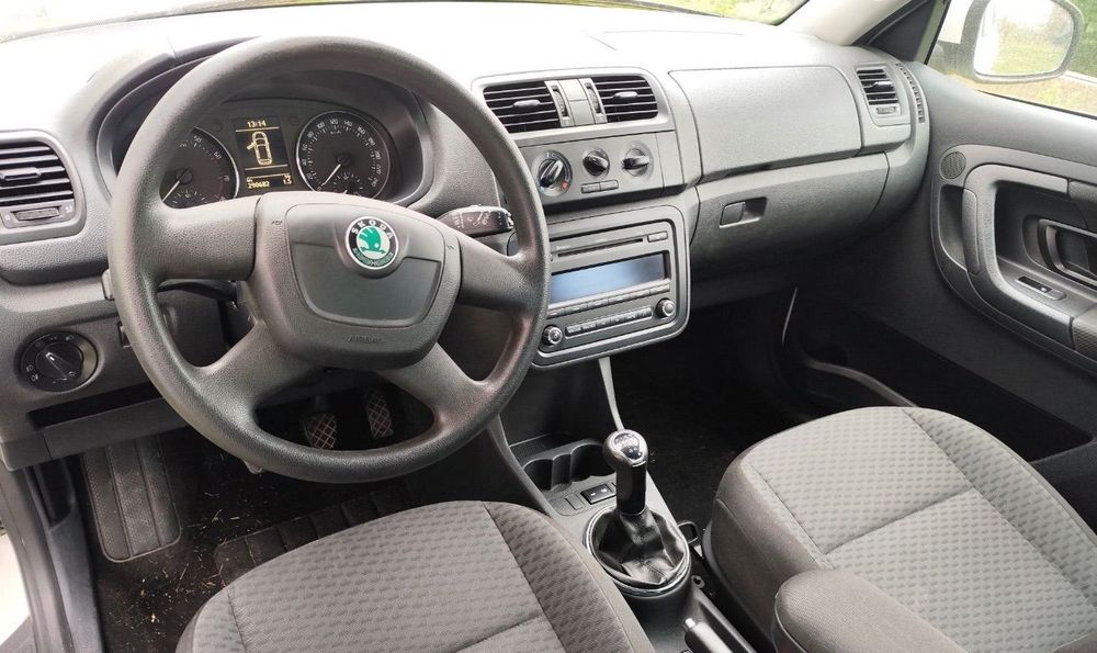 Dezmembrez / Dezmembrari / Piese Skoda Fabia 2 1.6 tdi CAY 2011