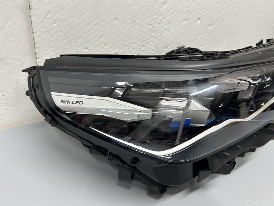 Far bmw G60 G61 full led adaptive 2024-2025 dreapta