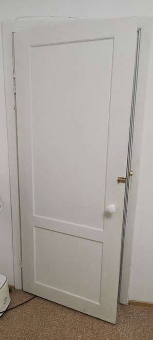 Продам межкомнатные двери