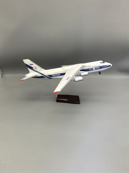 Модель самолета АН-124 "Руслан", 42 см