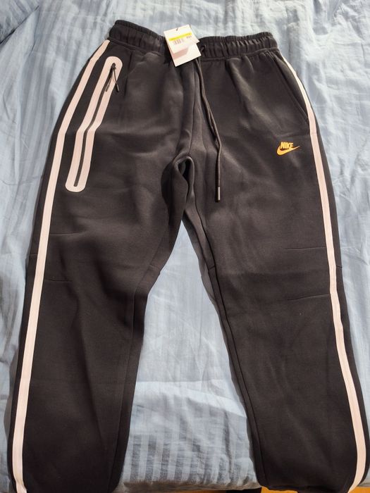 Долница nike tech fleece