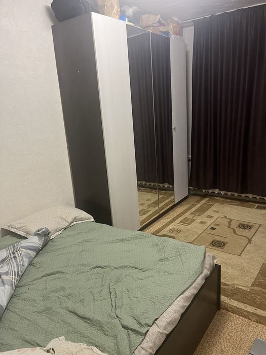 Продам шкаф с кроватью