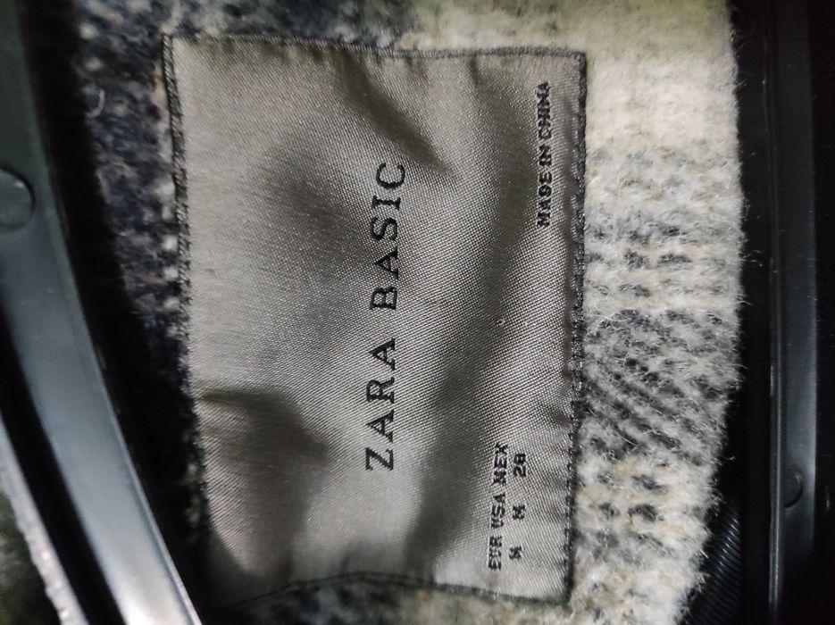 Уникално палто на Зара