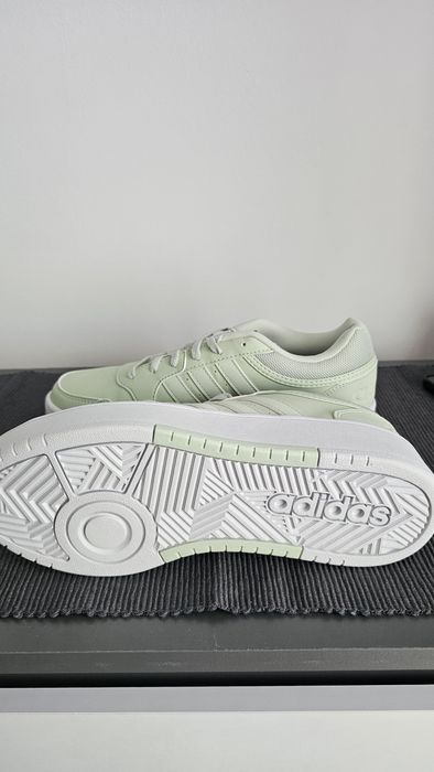 Vând adidasi Adidas