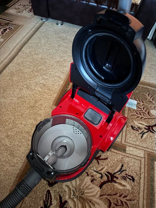 Пылесос Philips FC8950/01