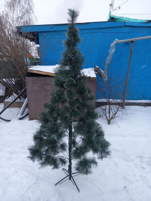 Продам новогоднюю елочку