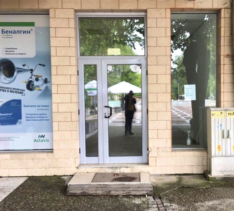 Дава се под наем Магазин в Пещера - 33 кв.м за 306 € - Снимка #3