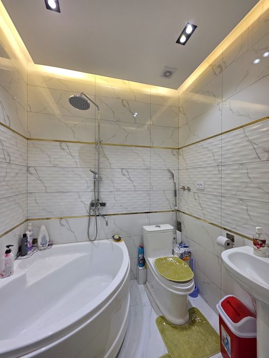 Продаётся 3х комнатная квартира на 3 - этаже. Вокзал