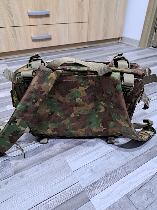 Raniță combat și rucsac combat