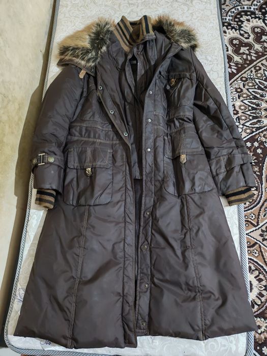 Ayollar kiyimi kurtkasi