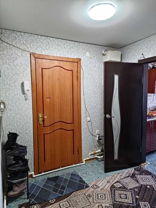 ,,, Продам 2-х комнатную в Пришахтинске