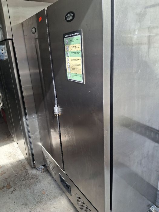 Хладилник професионален FOSTER