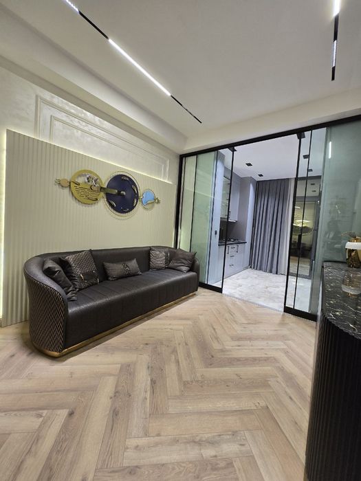 2  комнатная квартира в Империя Клаб премиум класса