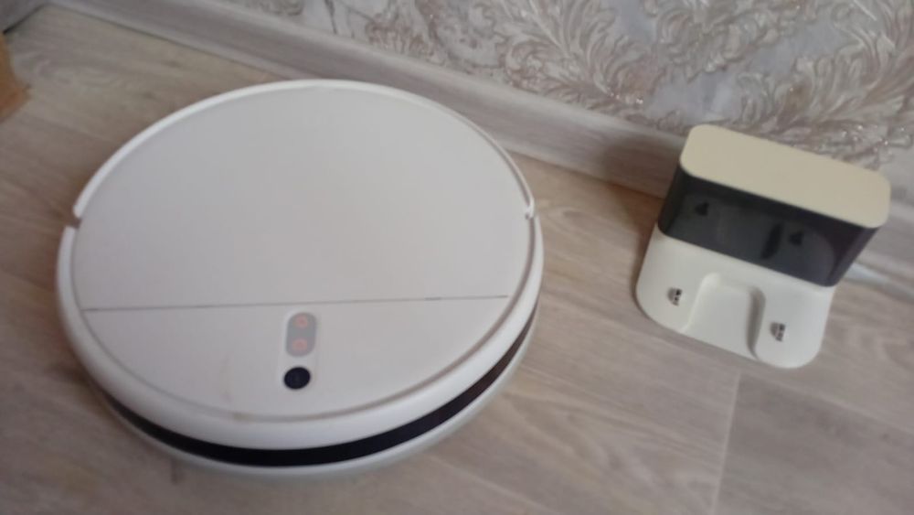 Продам робот пылесос