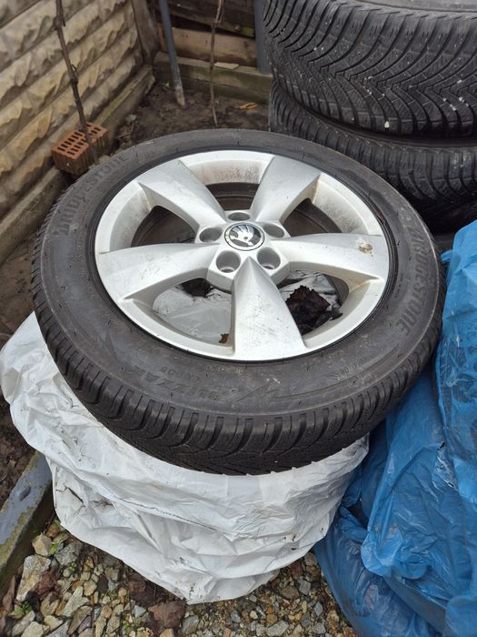 Jante Skoda Rapid/Polo/Fabia 5x100 Anvelope iarnă 185/60/R15