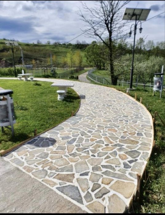 Vand si montez piatra naturala oriunde in tara 0799015064