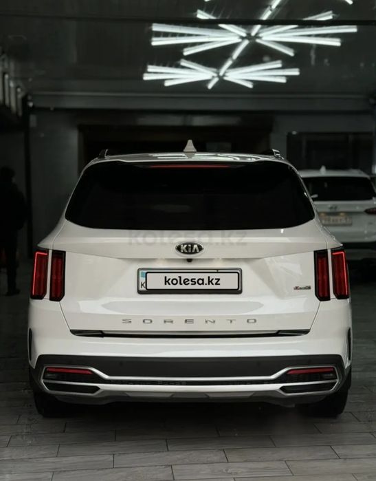 Продам задний фонарь Киа Соренто