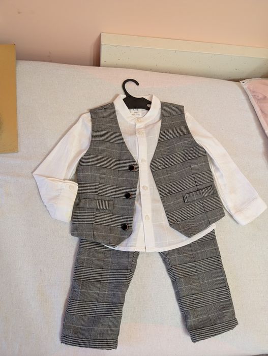 Costum C&A gros marimea 86