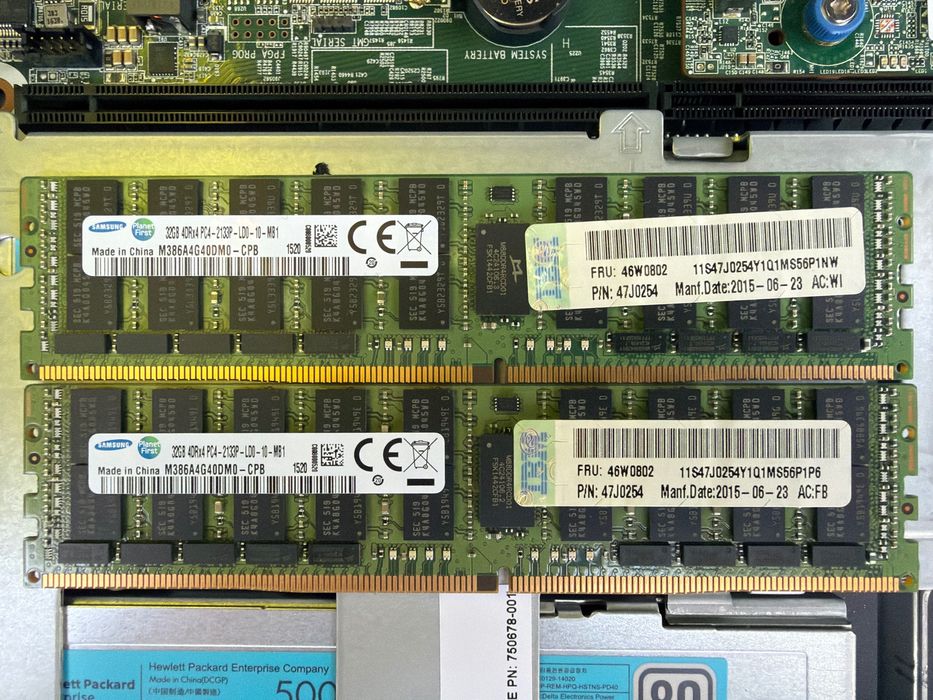 Памет 2 x 32GB DDR4 2133P