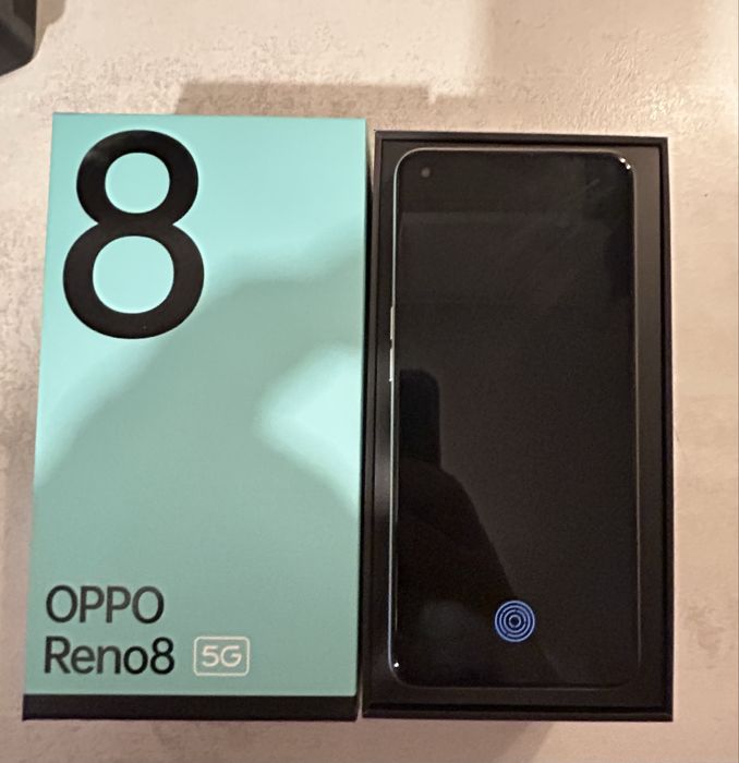 Oppo reno8 5g la cutie