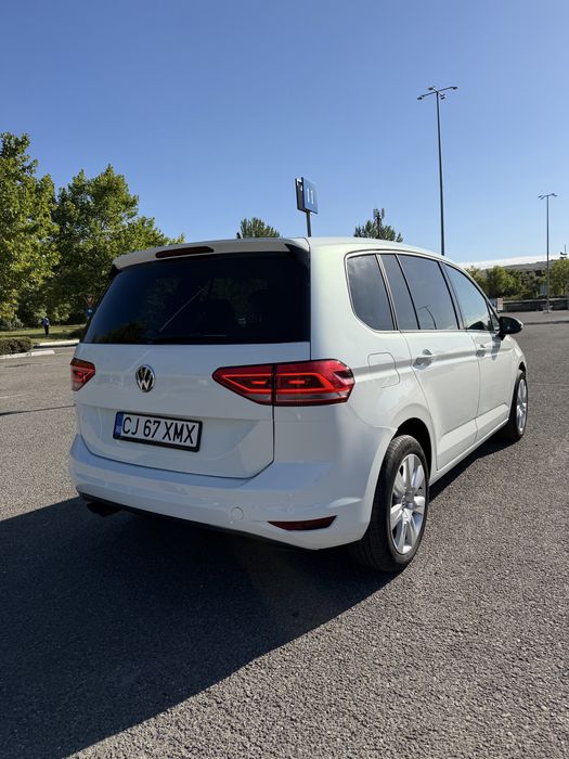 VOLKSWAGEN Touran 2018 — imagine 3