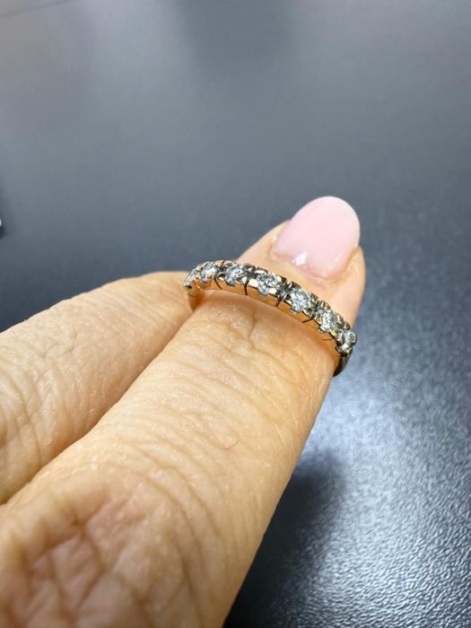 Золотое кольцо с бриллиантами