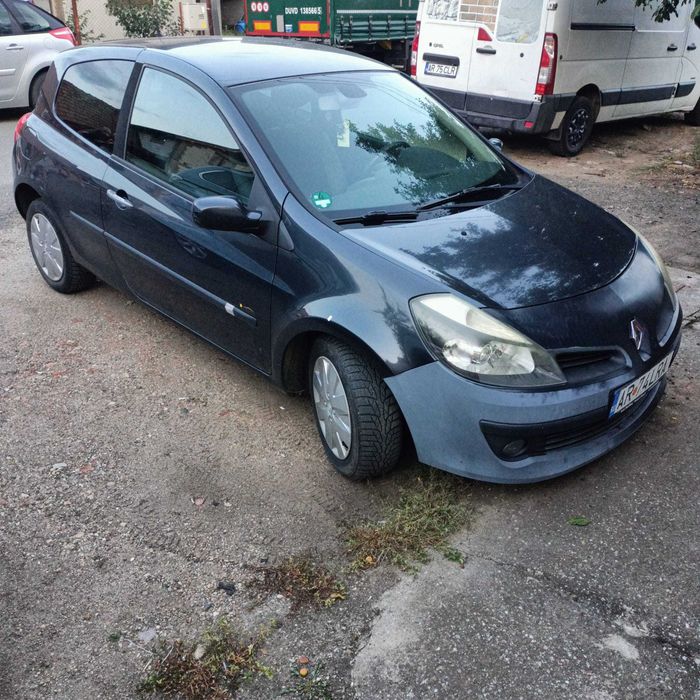 RENAULT Clio
