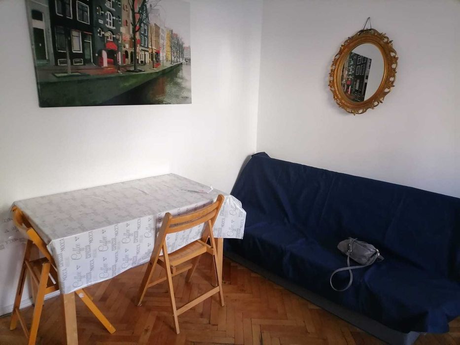 apartament 2 camere  inchiriez pe cuza voda.