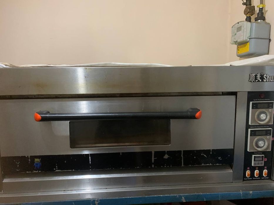 Печка для готовки пиццы