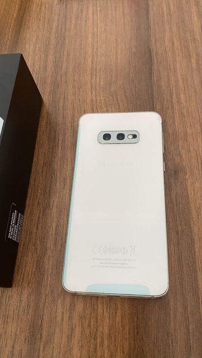 Продам SAMSUNG S10e