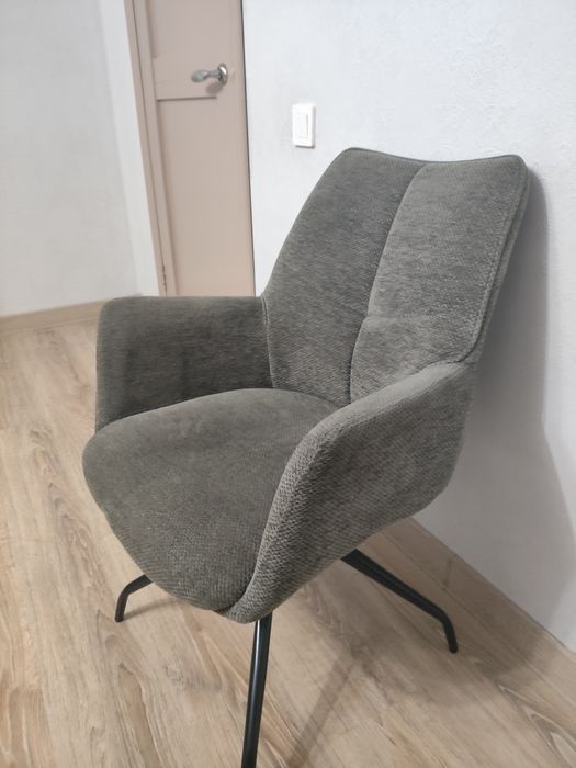 Кресло зета серого цвета