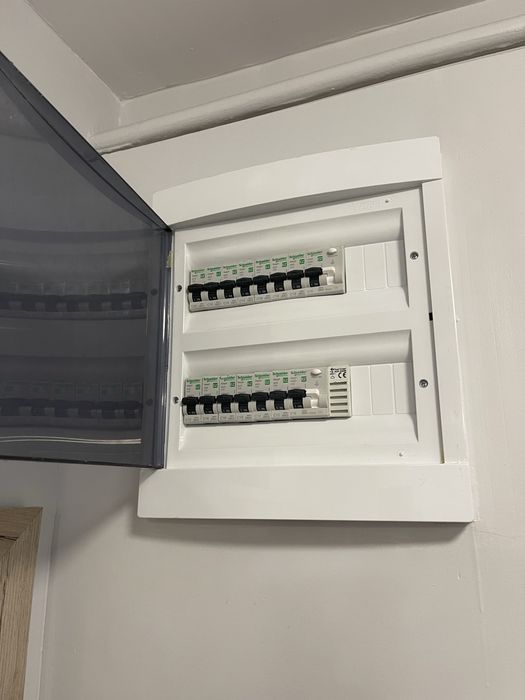 Electrician Instalatii electrice cupru renovari