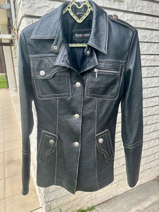 Дамско кожено сако