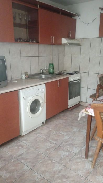 Casă de închiriat