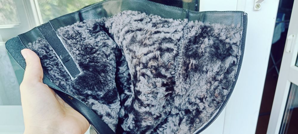 Зимние кожаные сапоги