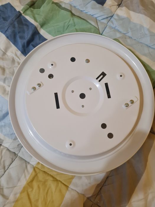 Плафон със сензор