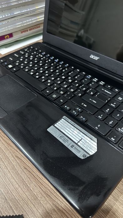 Ноутбук Acer Aspire E1-570 + зарядка
