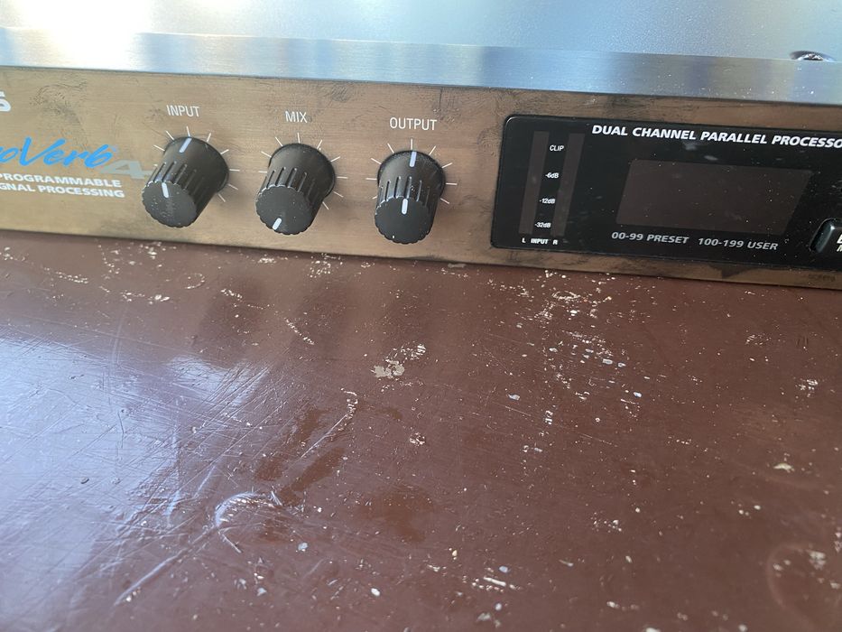 Alesis Microverb 4 procesor sunet