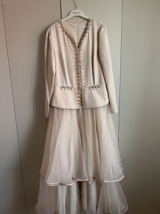 Платье вечерные