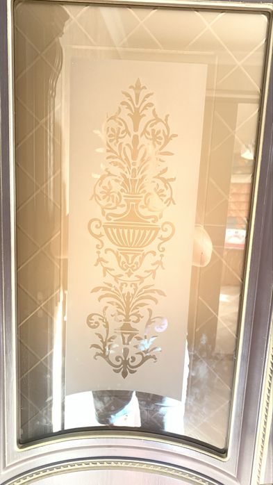 Срочное изготовления Межкомнатные стекла замена установка стекл резка